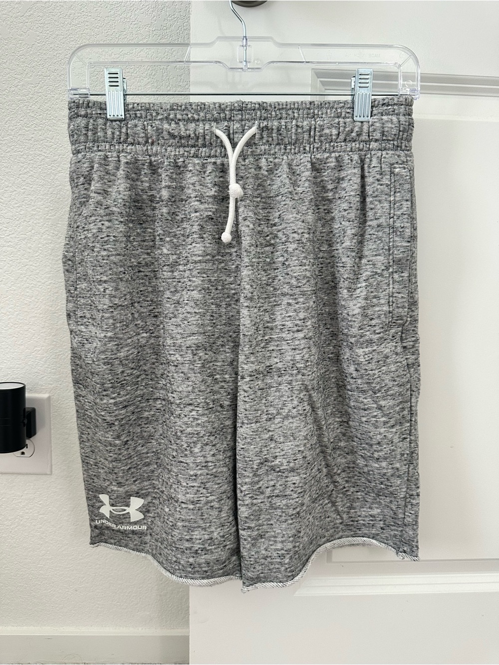 Under Armour Men's Heather Gray Athletic Drawstring Shorts